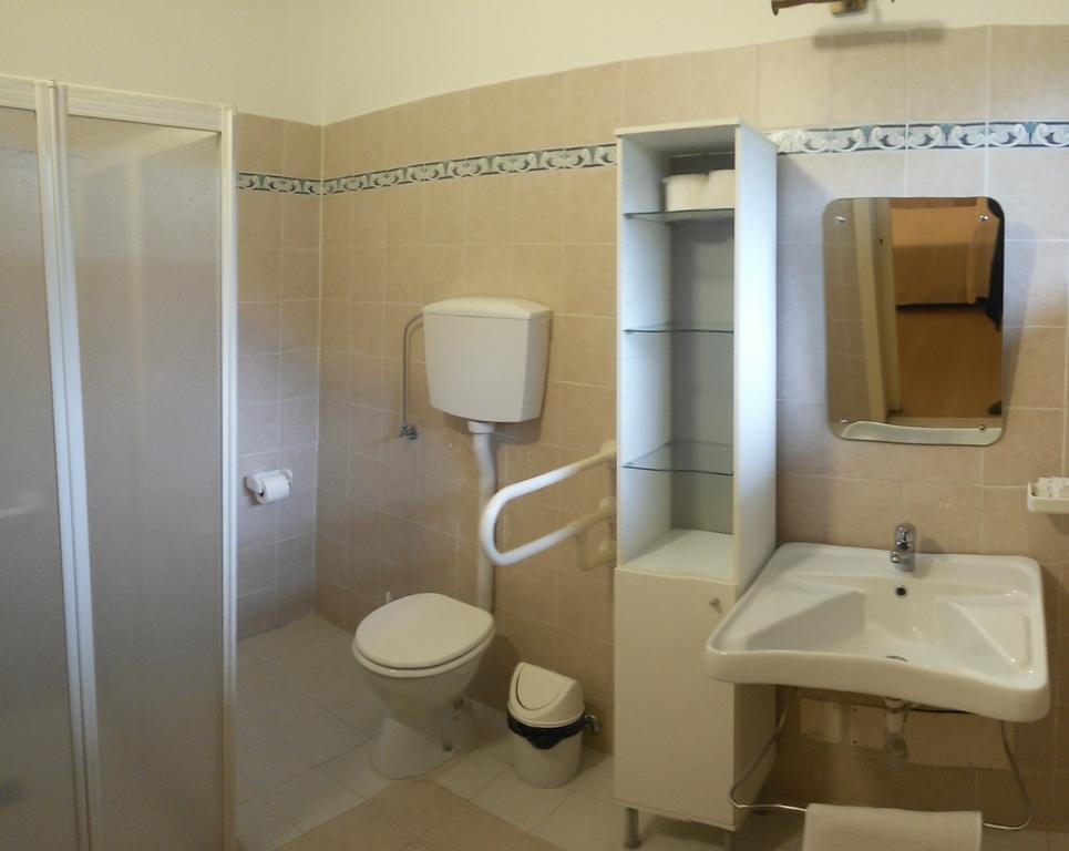 Casa Per Ferie Cardinal G. Guarino Couette-café *