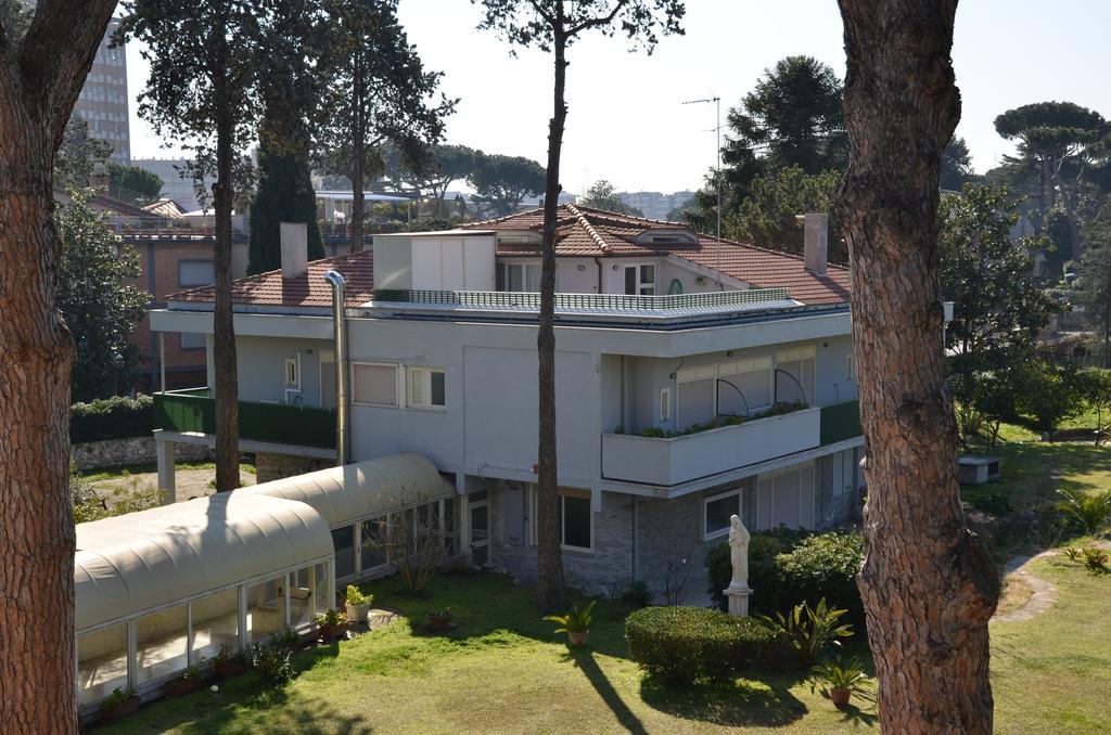 Casa Per Ferie Cardinal G. Guarino Bed & Breakfast *