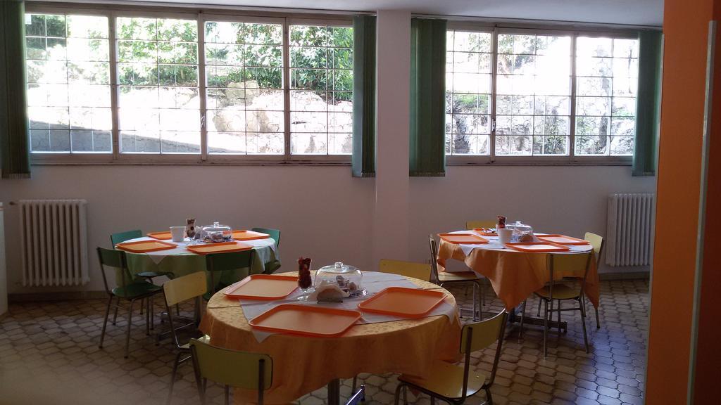 Bed & Breakfast Casa Per Ferie Cardinal G. Guarino Rome