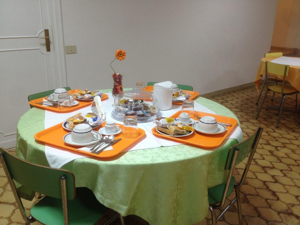 Casa Per Ferie Cardinal G. Guarino * Rome